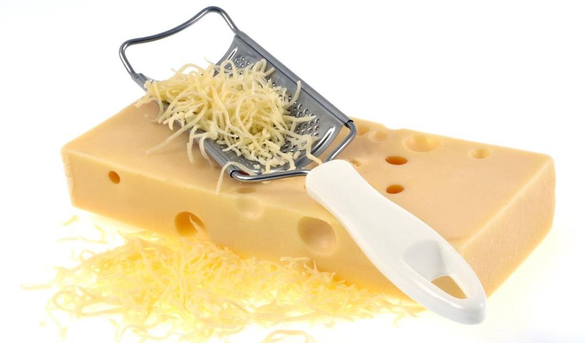 Geraspte kaas wat is het verschil tussen Emmentaler en Gruyère