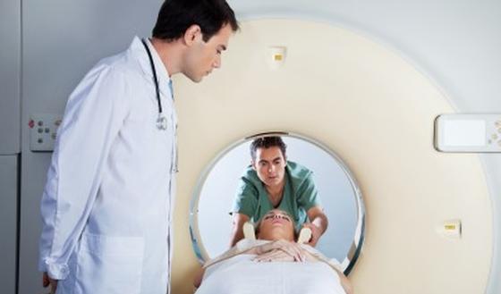 Wat is een MRI-scan en wat is het verschil met een CT-scan? | gezondheid.be