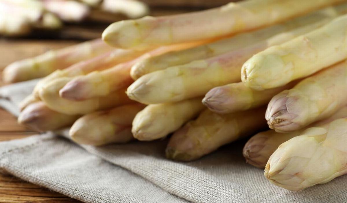 Hoe gezond zijn asperges en hoe moet je ze klaarmaken? gezondheid.be