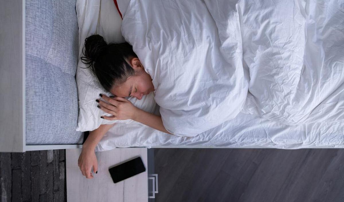 Radiation: Is sleeping next to your phone dangerous?
